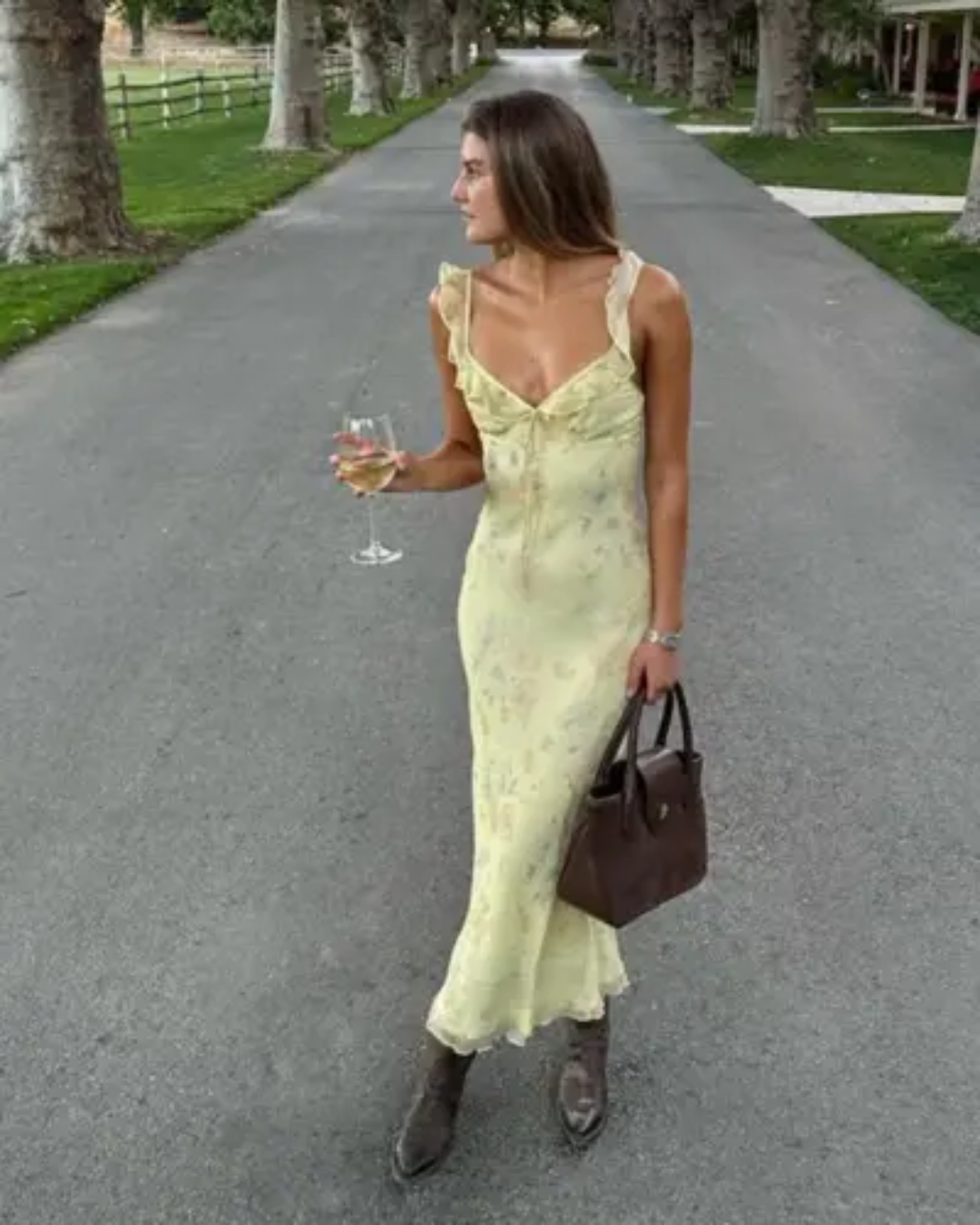 Lidia | Vestido Satinado Elegancia Floral